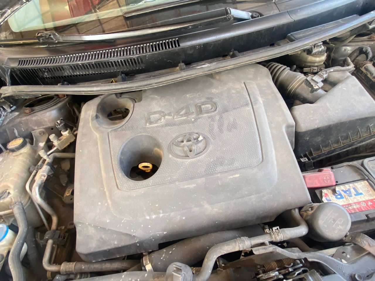 TOYOTA AURIS 2015