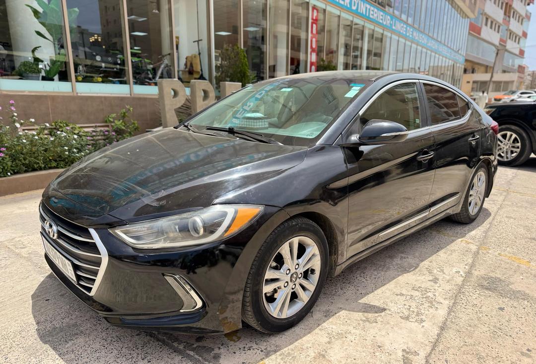 HYUNDAI ELANTRA